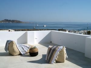 Parian Pearl Unique SeaView