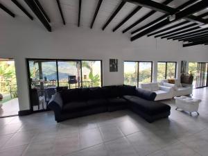 Casa de lujo wifi jacuzzi charcos parking