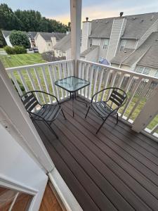 2Bed 2Bath Cozy Apartment off Guilford college!