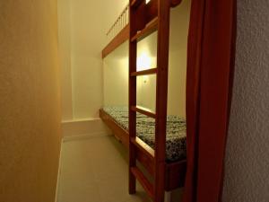 Studio cabine au pied des pistes, balcon sud-est, proche commerces - FR-1-549-61