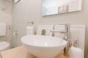 Loft Moderno Centro , Villa Bellini , Bedda Matri