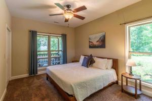 Smoky Mtn Escape, Near GSMNP, Bryson City, and Sylva