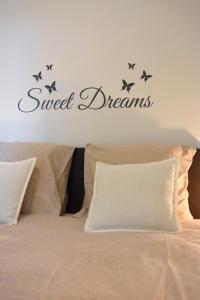 Bartine - modern and spacious flat near the sea, free parking space