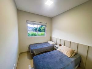 Ap com piscina privada 400m da praia de Palmas - 0163