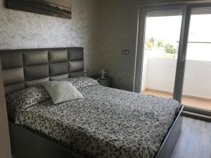 Family Flat Pool Chill Vibes