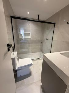 Lindo apartamento de alto padrão a duas quadras da praia de Copacabana