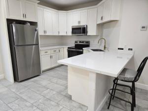 Casita in back house Not a hotel shared living