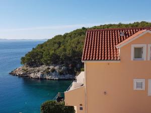 Apartments Rogošić