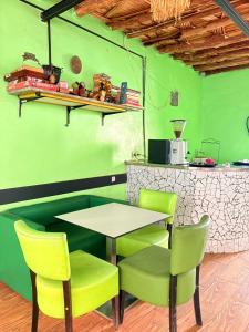 ASARAG GUEST HOUSE, YOGA & Surf