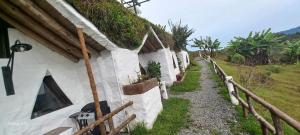 Hobbit Hotel El peñol Guatapé