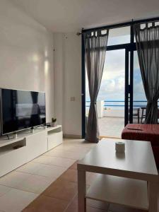 BLUE PENTHOUSE-Views of the Sea of Las Calmas, La Restinga