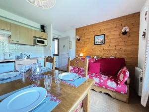 Les Chalets Des Evettes - Résidence avec piscine au pied des pistes MAE-4911