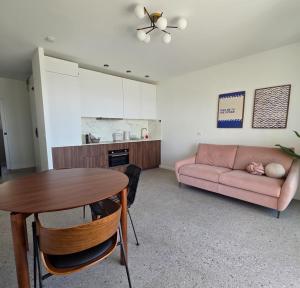 Deux pièces cosy, front de mer, terrasse et 2 SdB