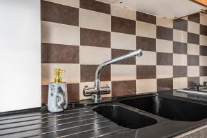 3BR Home Garden & Free Parking - New Malden