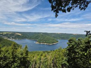Ferienwohnung Waldblick 2 für 4 Personen und max 2 Hunde - 4-star hotels in Simmerath
