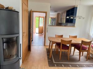 Grosses Haus bei München mit 4 Schlafzimmern für bis zu 10 Personen