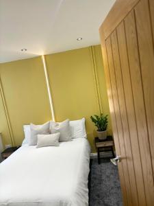 apartment block- great for contractors