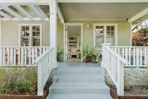 Venice 2BR and Guest Studio with Tub & Garden