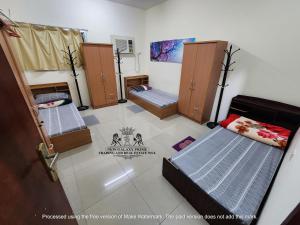 Galaxia Imparcial Male Accommodation