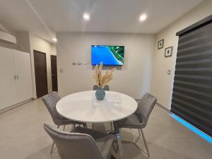 Vinedos del Mar 2BR 2BA with pool