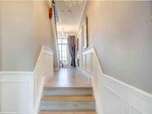 Upper Rockdale High St Abersoch