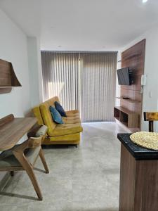 Medellín te Espera Modern & Central Apartment for Travelers