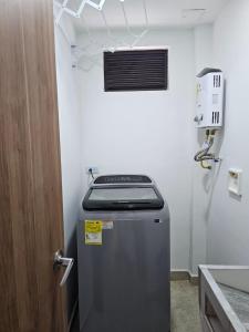 Medellín te Espera Modern & Central Apartment for Travelers