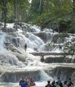 Jamaica Coastal Getaway