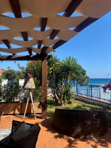 Villa fronte mare img1