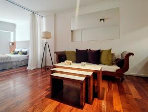 Recoleta Luminoso y completo departamento