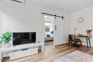 Balaclava Urban Retreat