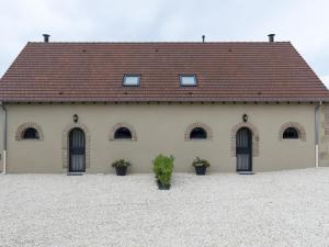 Maisons de vacances Gite renove avec terrasse, poele a bois et Wifi a Chapeau - FR-1-489-79 : photos des chambres