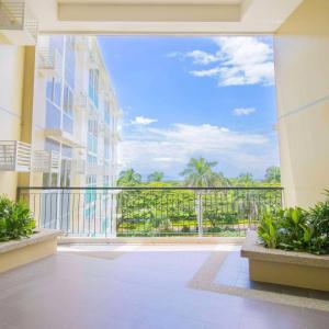 Berkeley Breeze Staycation