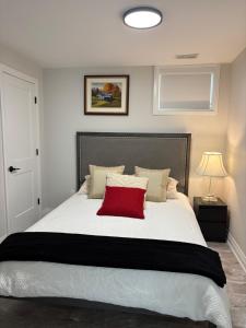 Entire 2 Bedroom Apartment in Kitchener