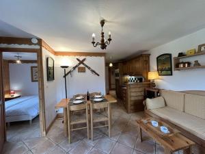 Appartement cosy 3 pièces, 2 chambres, Méribel Village, proche commerces - FR-1-180-658