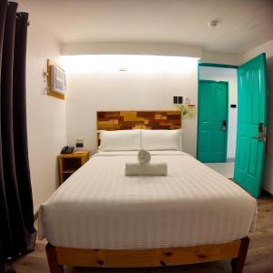 El Puerto Boracay Shore