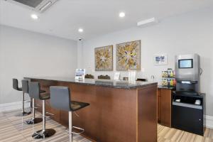 XL Studio - Chic Flat - Rooftop Pool & Gym