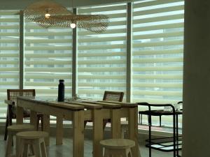 55-SQM The Urban Cabin in Poblacion Makati