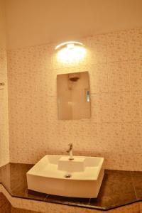 Nila Heavens - Spacious 5 BHK Homestay , ideal for families