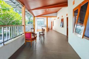 RedDoorz near Terminal Bus Tingkir Salatiga