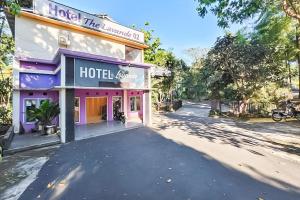 RedDoorz near Terminal Bus Tingkir Salatiga