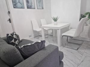 Excellent Suite Room in Liverpool