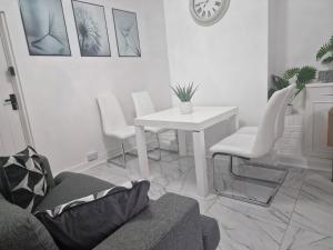 Excellent Suite Room in Liverpool