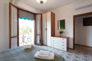 Near Airport and City Center