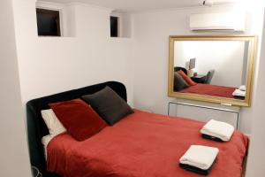 Sydney Harbourside Studio