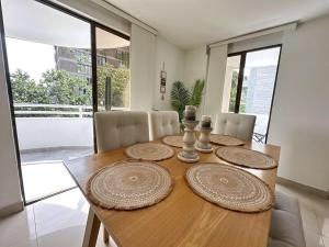 Moderno Apartamento en el Poblado cerca a Provenza 3H Capacidad 8 personas