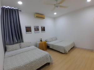 Condominium Crystal Heights