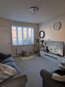 A cosy modern house with 2 beautiful double rooms