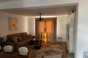 Bucovina-MountainHouse-5Br-Fireplace-HotTub-WiFi