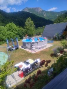 VILA Ade